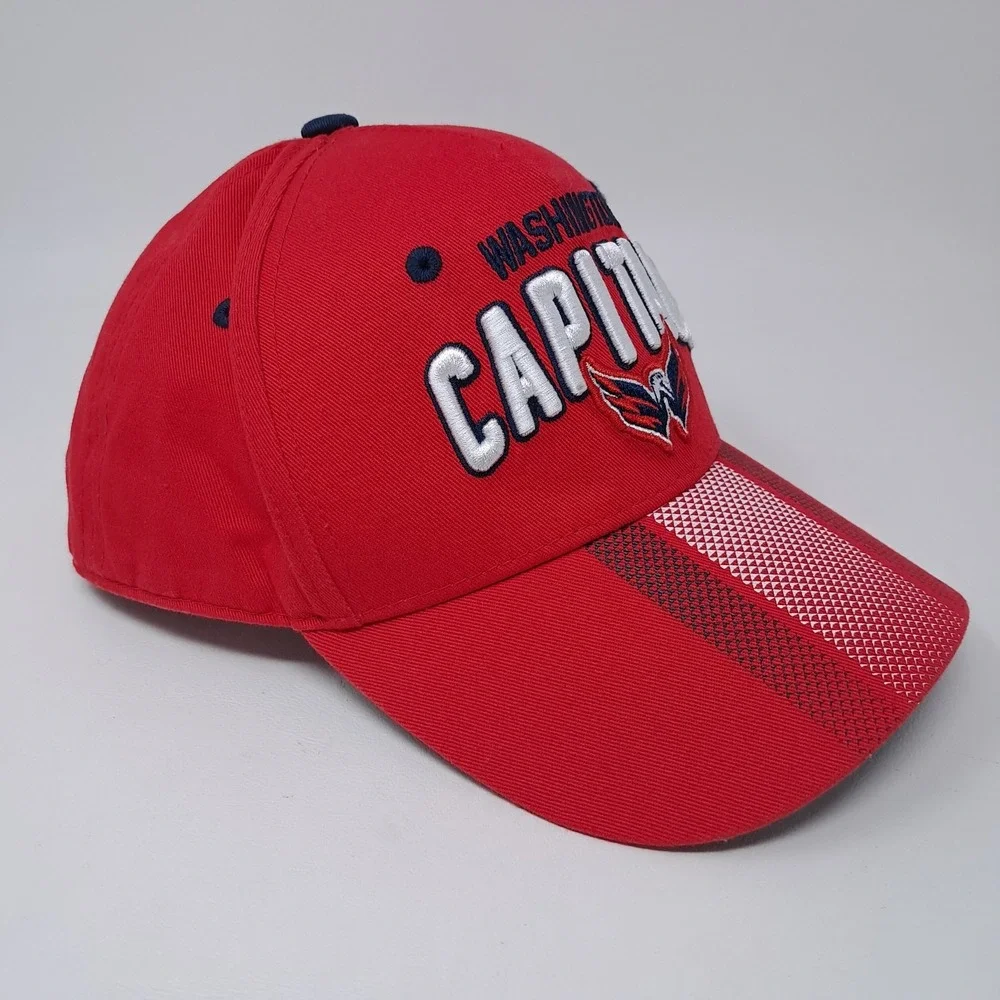 Washington Capitals NHL Youth Hat Cap Red Striped Brim One Size Boys 8-20